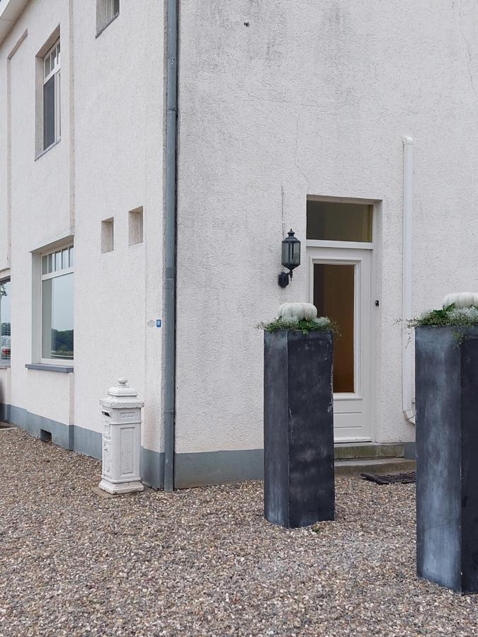 Entre Deux Eaux Villa Lanaken Exteriör bild
